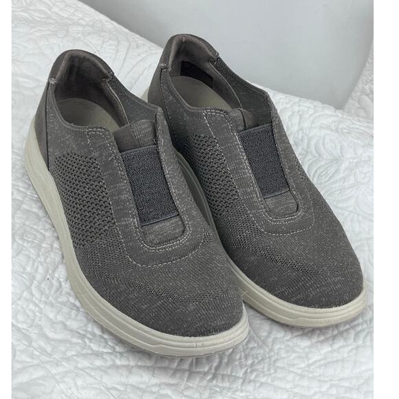 BZees Women's Size 8 Gray Fabric Slip On Vacation Walking Comfort Loafer - Picture 1 of 9